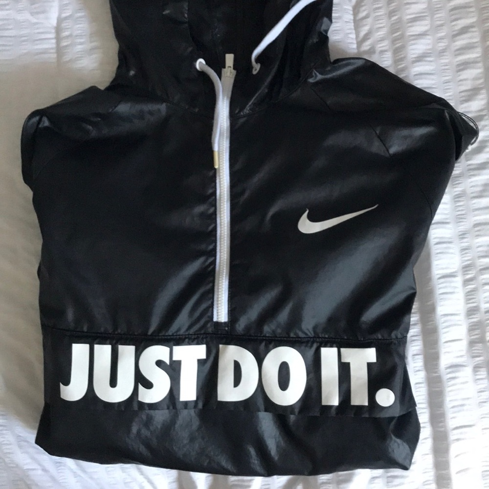 Nike windbreaker